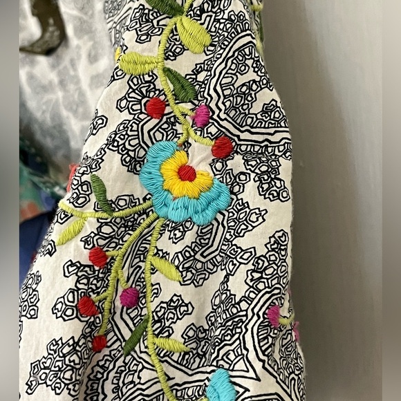 Anthropologie FEI Flores Peasant Top Blouse Mixed Media Silk Floral Embroidery 8 - Picture 6 of 12